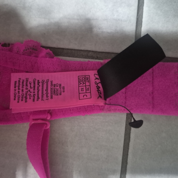 Victoria's Secret Bold Lace Bra Set - Purple and Pink - Picture 3 of 3